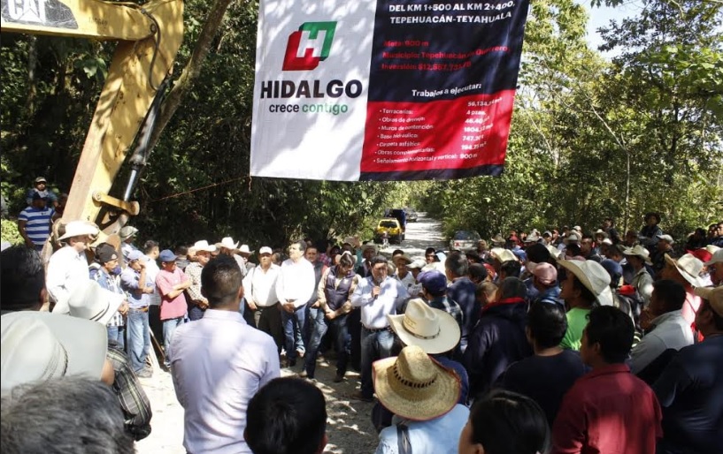 En Tepehuacán de Guerrero dan banderazo para pavimentar camino News